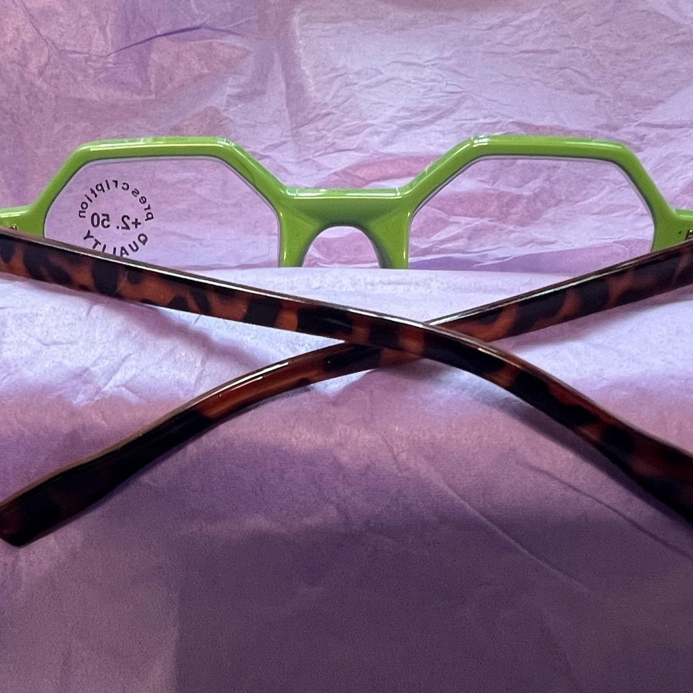 NWT 2.5 Readers (2 See life) green - Picture 6 of 6